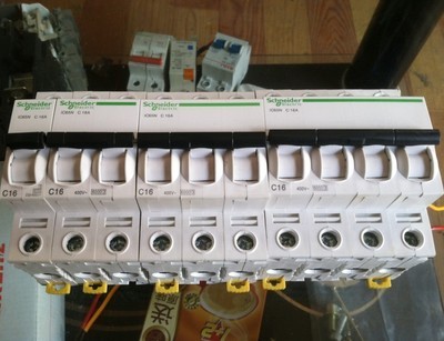 【施耐德iC65N 1P 40A 斷路器 空氣開關(guān)】價(jià)格,廠家,圖片,低壓斷路器,樂清市柳市九日電器廠-
